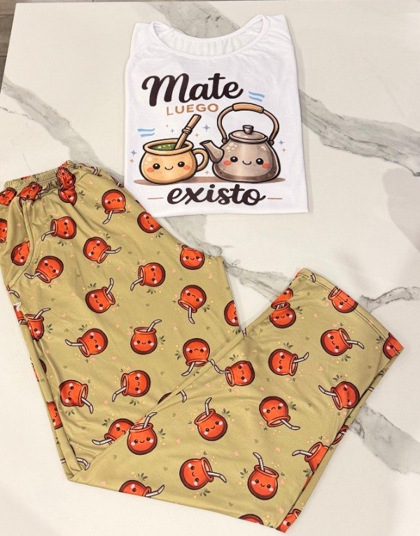 Producto - Pijama Largo Mate Luego Existo