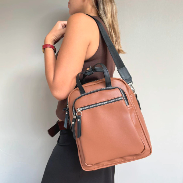 Producto - Mochila Pauli sintético suela