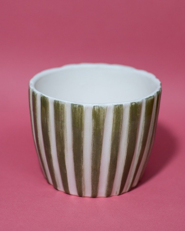 Producto - Maceta líneas verde