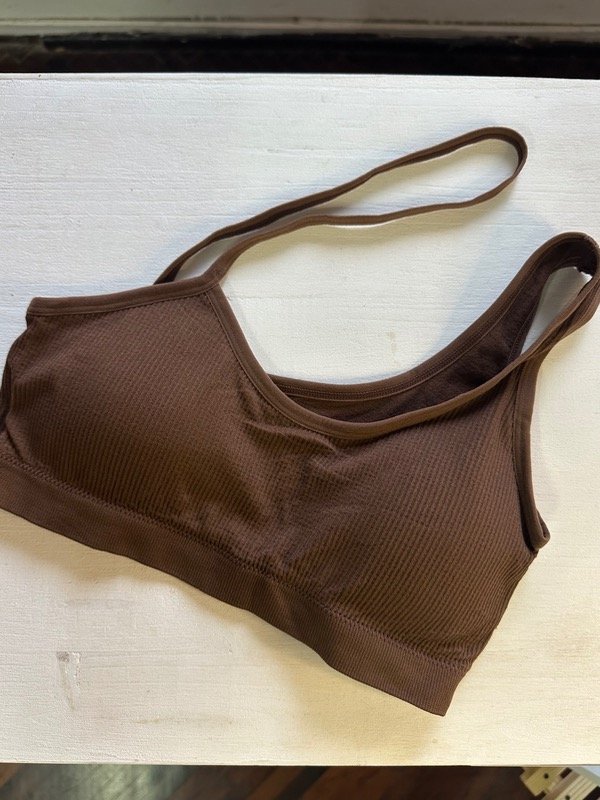 Producto - TOP DEPORTIVO CRUCE EN HOMBRO