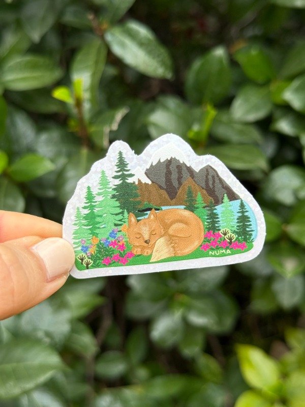 Producto - Sticker vinilo con glitter  ZORRO EN LA MONTAÑA