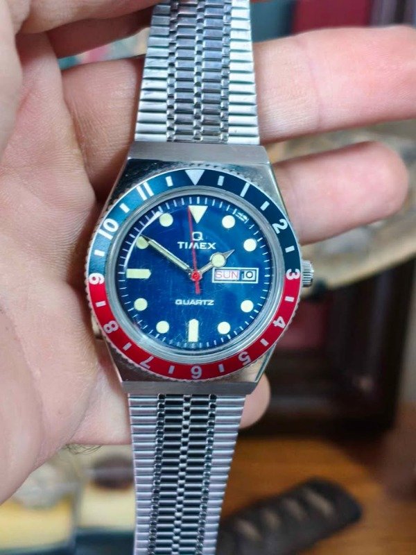 Producto - Reloj Timex Q Reissue. Exelente clásico coleccionable en caja.