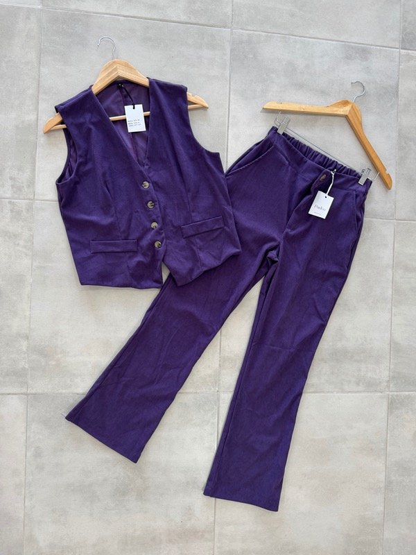 Producto - CHALECO CORDEROY VIOLETA