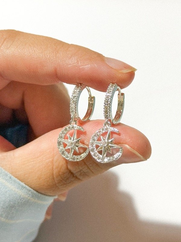Producto - Argolla luna con destello micropave-acero blanco