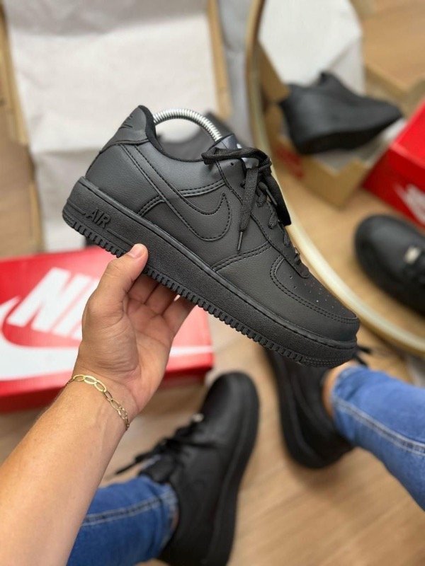 Producto - Air forcé negras (talle especial )