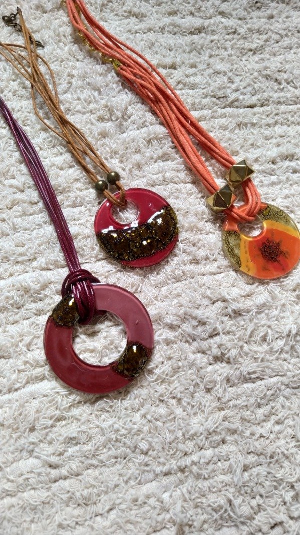 Producto - Collares rojos