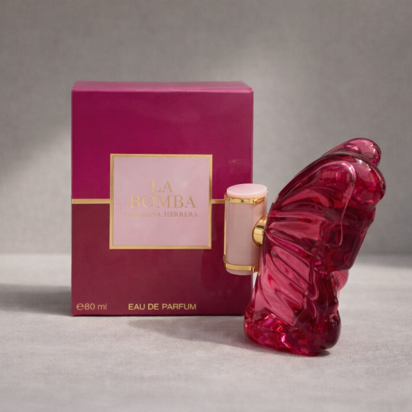 Producto - Perfume Generico La Bomba Carolina Herrera G5 Femenino 100ml