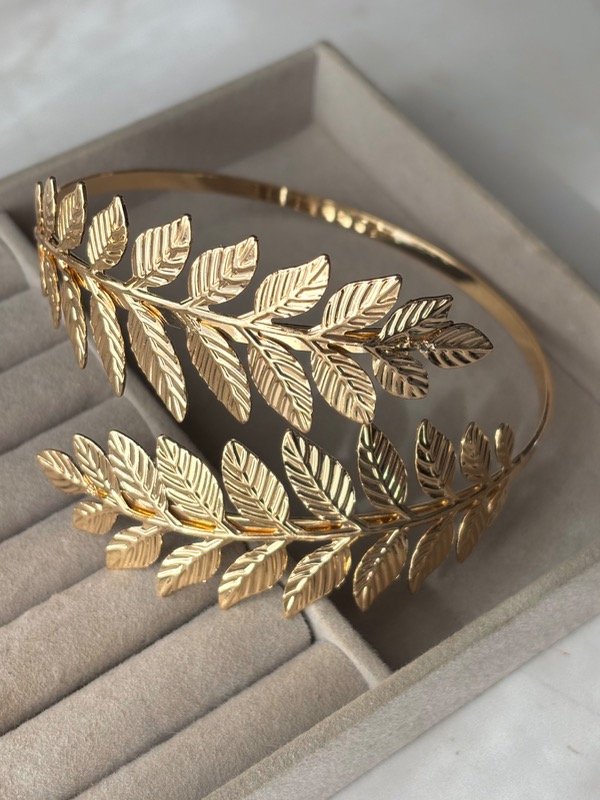 Producto - Brazalete dorado aura