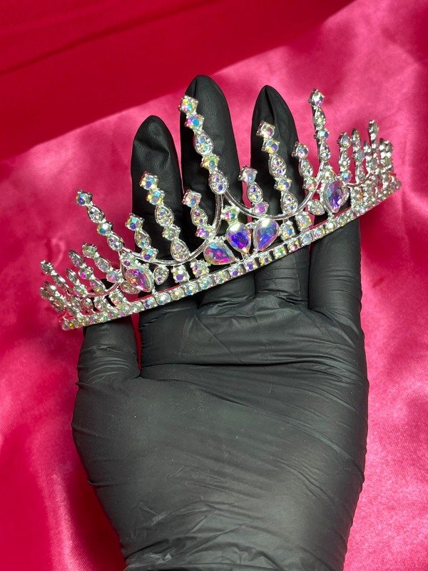 Producto - corona stras tornasol plateado eh77301