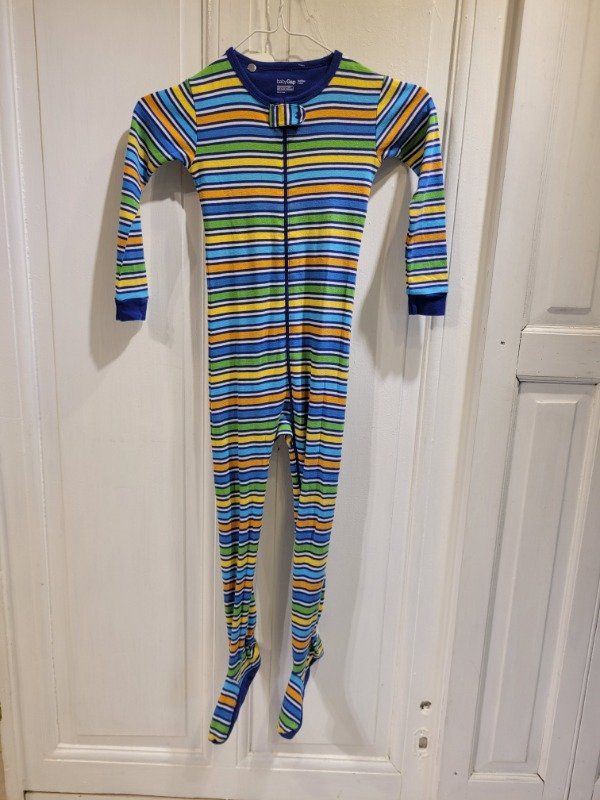 Producto - Pijama GAP rayado Talle 4 años- PRECIO: 25X
