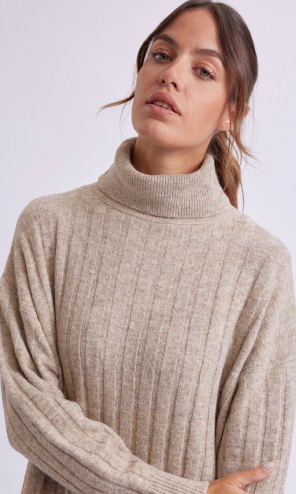 Producto - Sweater Polera Tejida Premium Beige Onassis