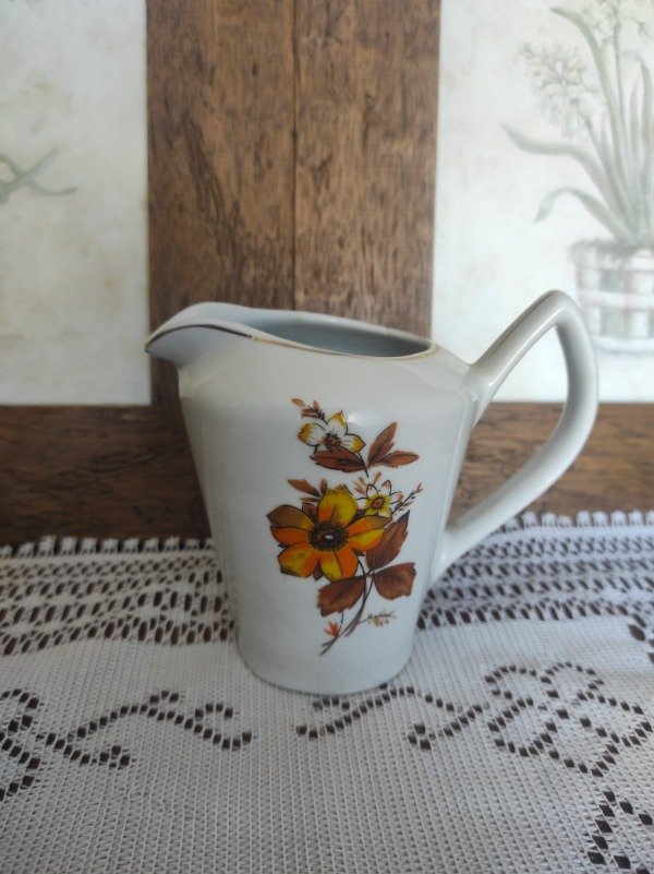 Producto - Lechera porcelana pozzani
