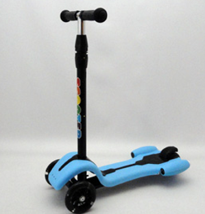 Producto - Monopatín  3 ruedas c/turbina luz y sonido 35007
