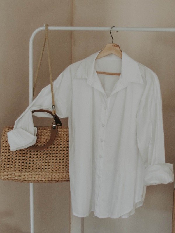 Producto - Camisa Burdeos blanca