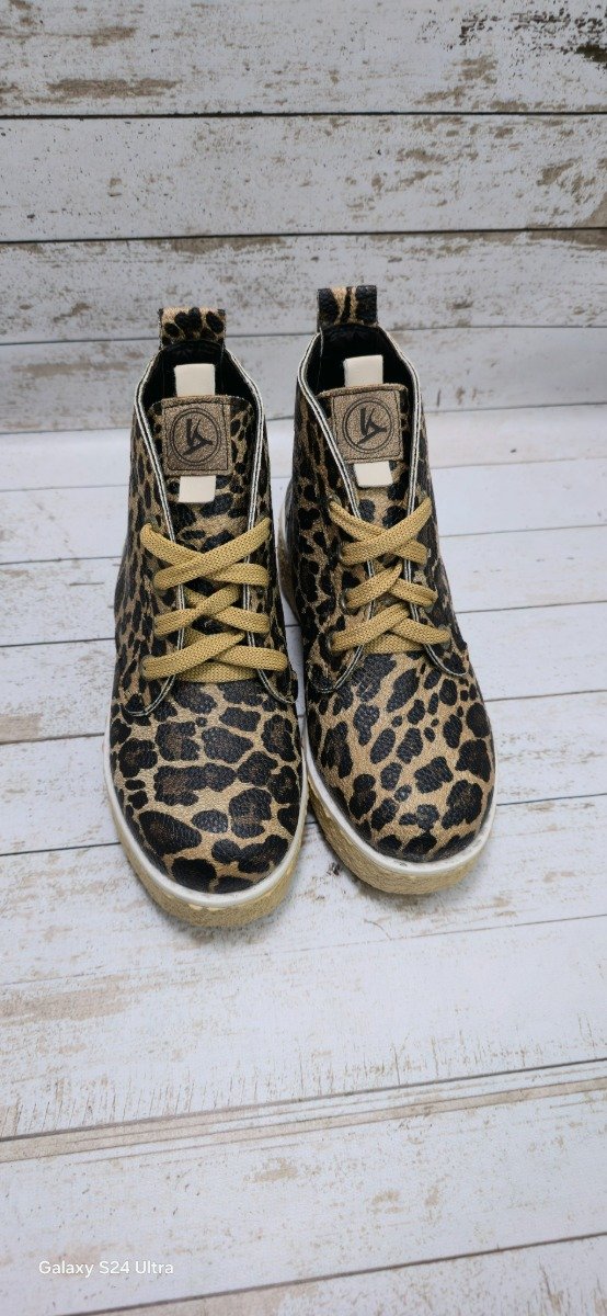 Producto - borcego corto simil cuero animal print del 36 al 40 - 1