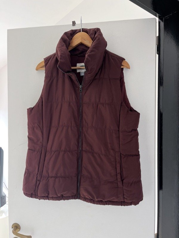 Producto - Chaleco Old Navy Choco