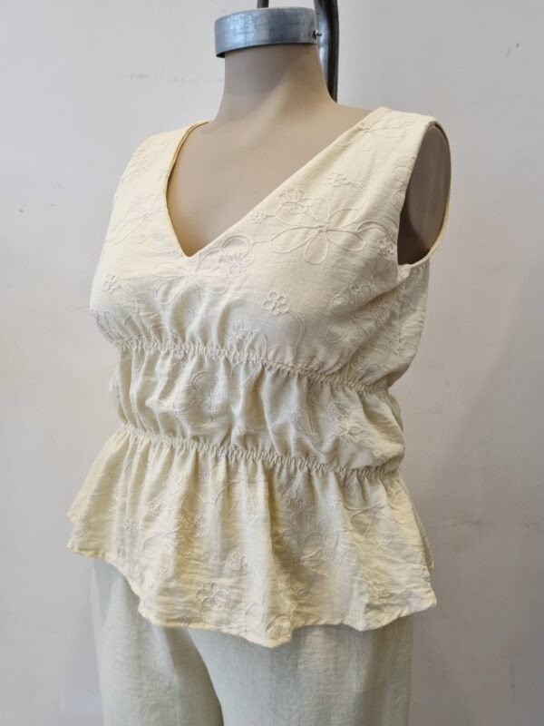 Producto - Blusa ICCA - lino bordado