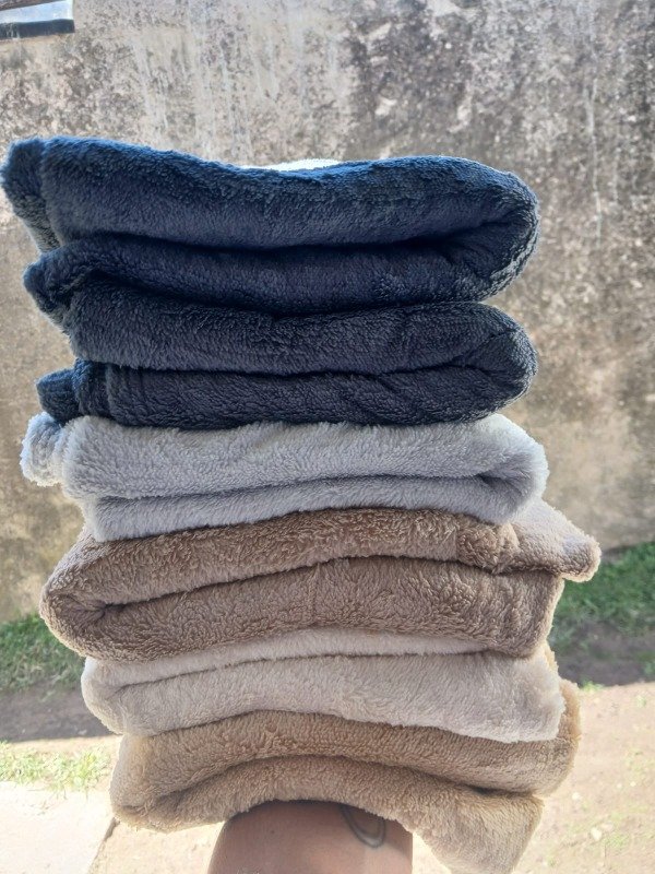 Producto - Manta Lisa Ultra Suave - Teddy 1 1/2 plaza