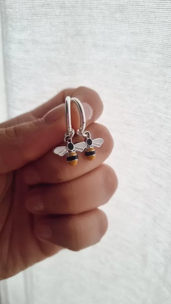 Producto - Aros abejitas acero blanco