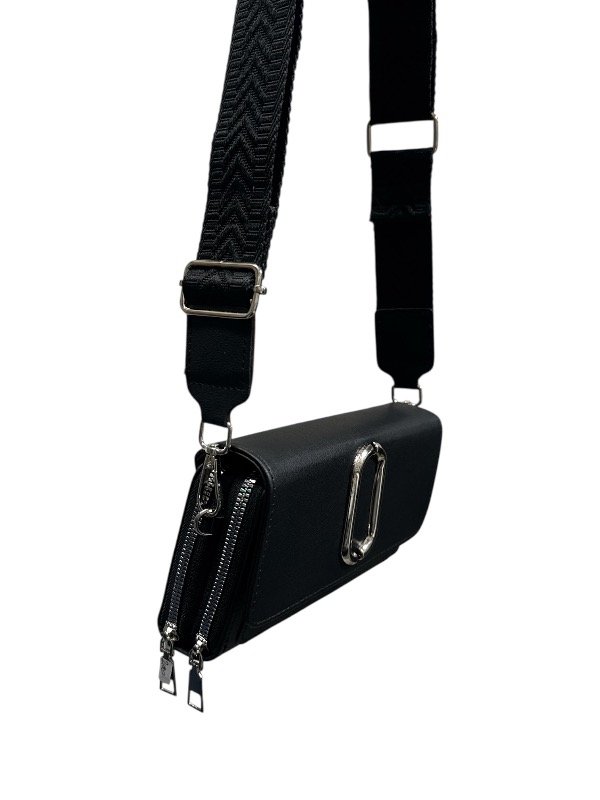 Producto - Billetera bandolera negra con hebilla en el frente