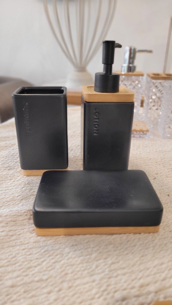 Producto - Set de baño de cerámica y bambú x3 piezas negro
