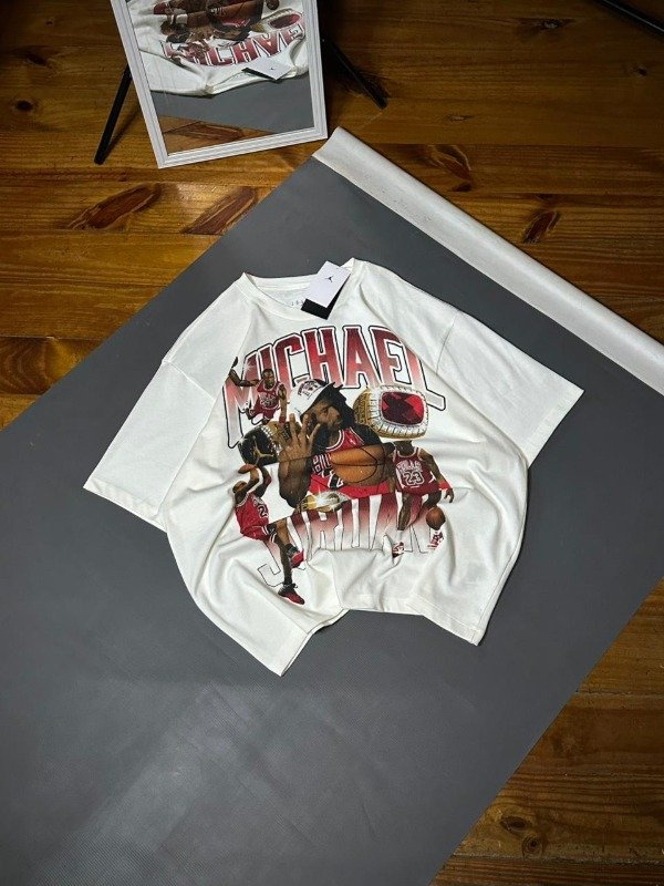 Producto - JORDAN FLIGH ESSENTIALS TEE (L Over)