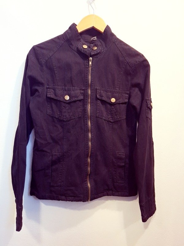 Producto - Campera gabardina negra