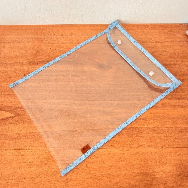 Producto - SOBRE CRISTAL OFICIO Celeste con dibujitos