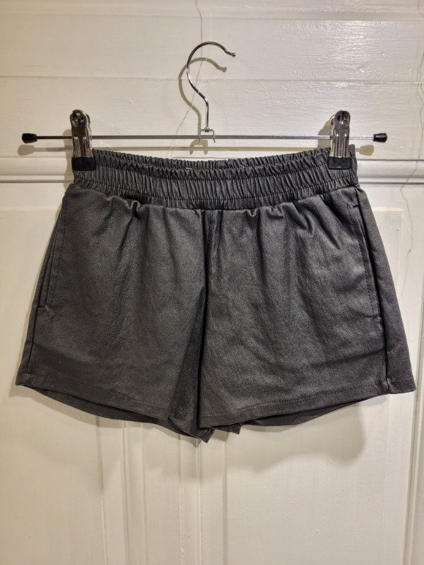 Producto - Short SO CIPPO engomado negro Nuevo c/etiq Talle 12 años - PRECIO: 24X
