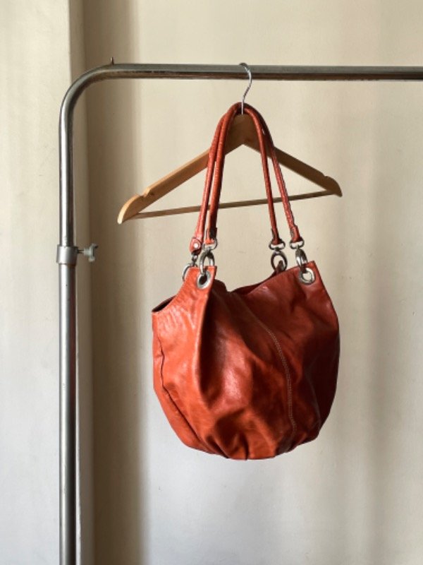Producto - Cartera roja de hombro