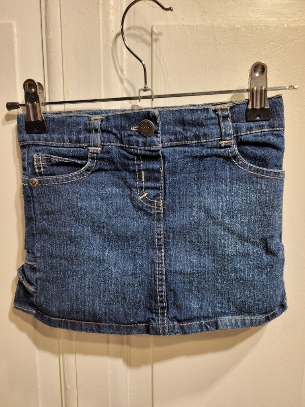 Producto - Falda CHIC CHAC denim oscuro Talle 5 años- PRECIO: 6X