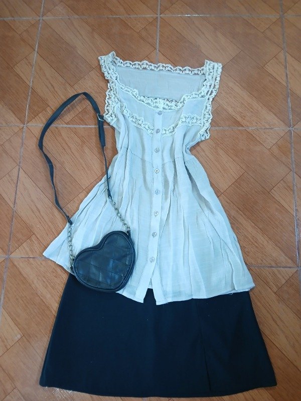 Producto - Look romántico vintage (blusa + falda)