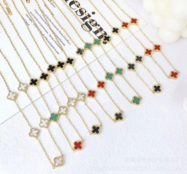 Producto - Collar 5 trébol blanco con negro