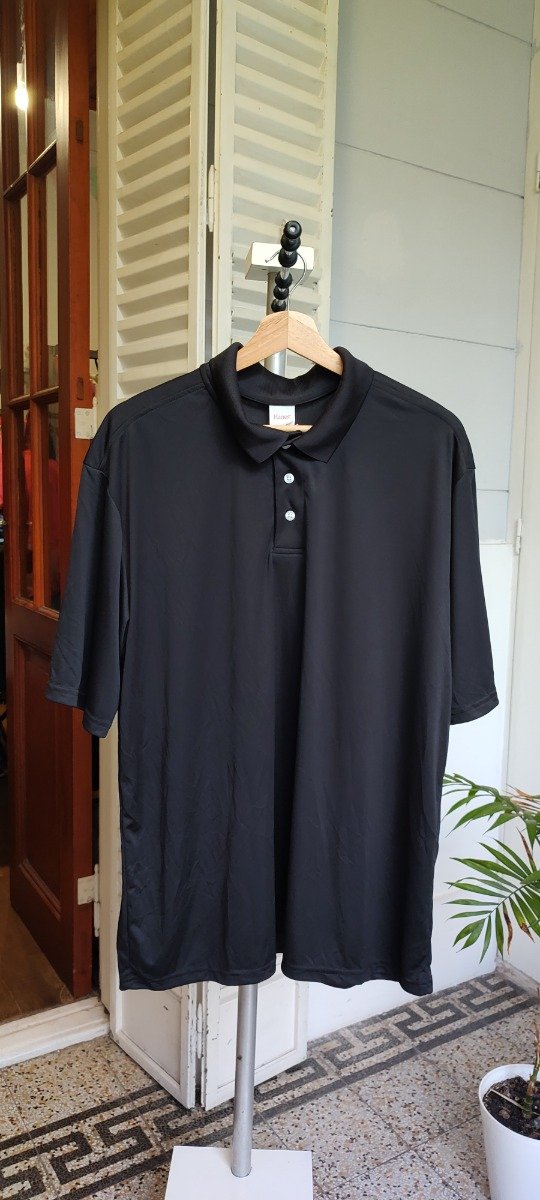 Producto - Chomba Hanes negra, talle L