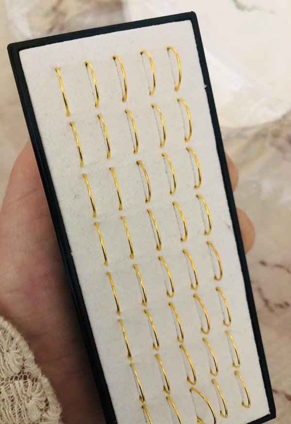 Producto - Blíster piercing nariz Golden x40 unidades